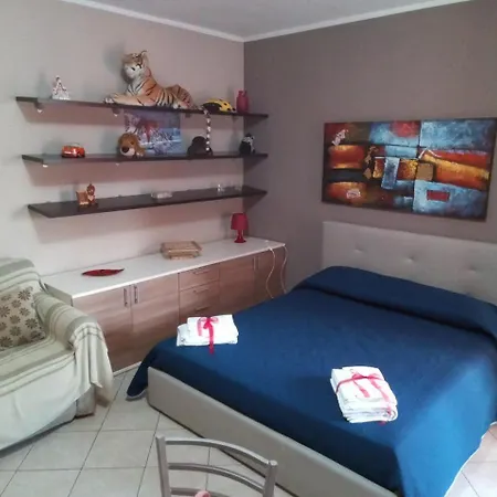 Monolocale Via Salvemini Apartment *